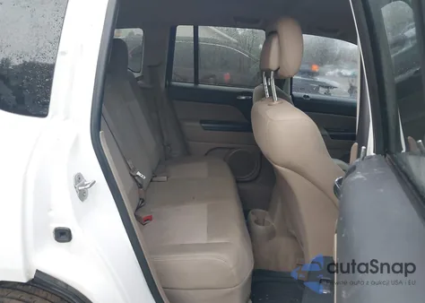 2013 Jeep Compass Sport z USA, uszkodzony, nr VIN 1C4NJCBA0DD208159